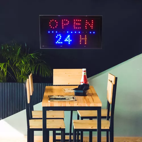 Open 24h energiatakarékos LeD Tábla