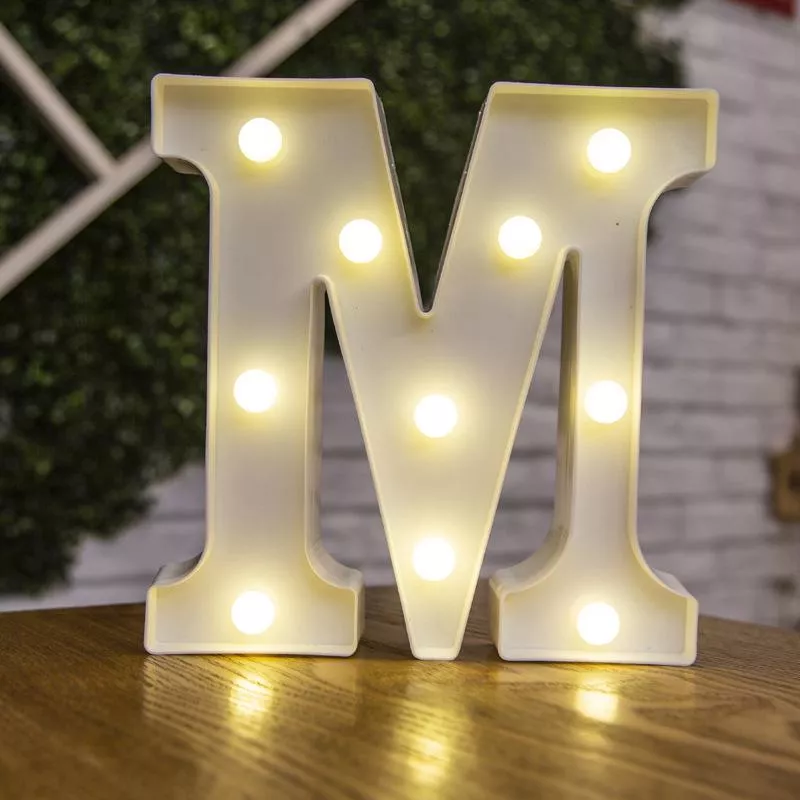 LED világító M betű - 22cm elemes